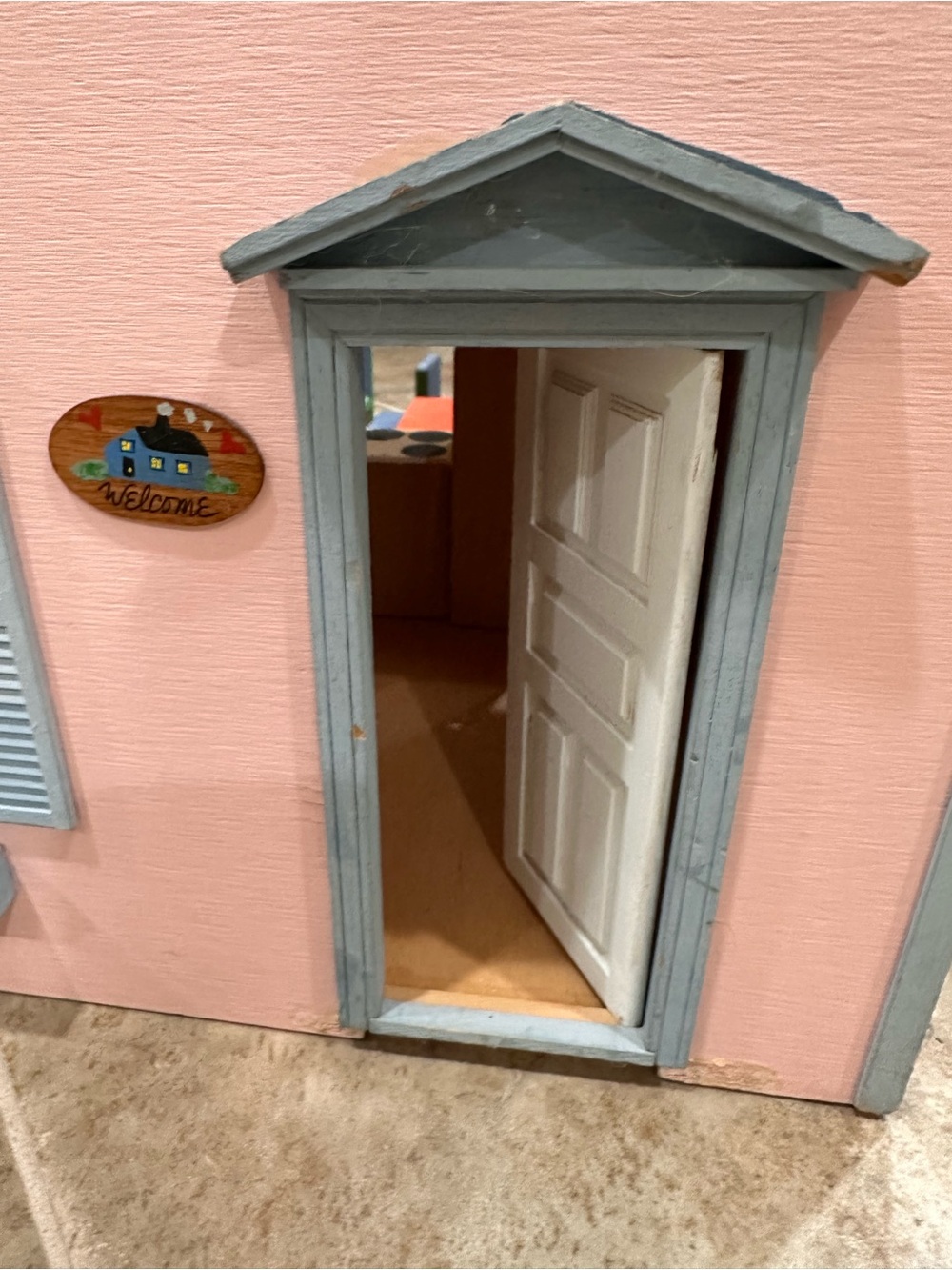 Hand Made Doll House with furniture-Made in New England! - Picture 6 of 10